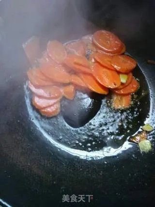 胡萝卜炒肉