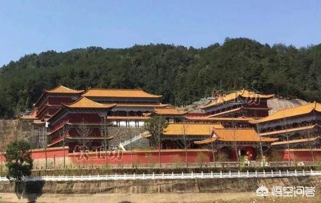 如何看待高校10亿打造仿古校区，网友质疑“乱花钱”这件事？