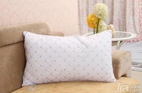 蚕丝枕头好吗 蚕丝枕头功效