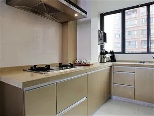 香槟色整体橱柜好看吗 香槟色整体橱柜效果图