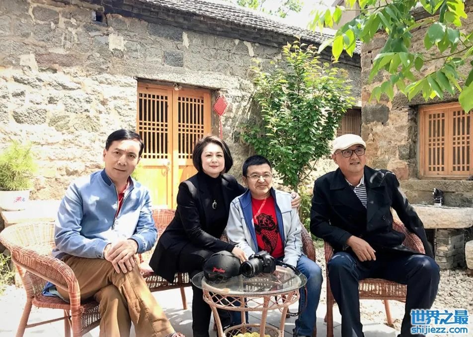 于月仙去世头七，长贵王小宝直播宣布：没了大脚，拒绝出演《乡爱》 ... 