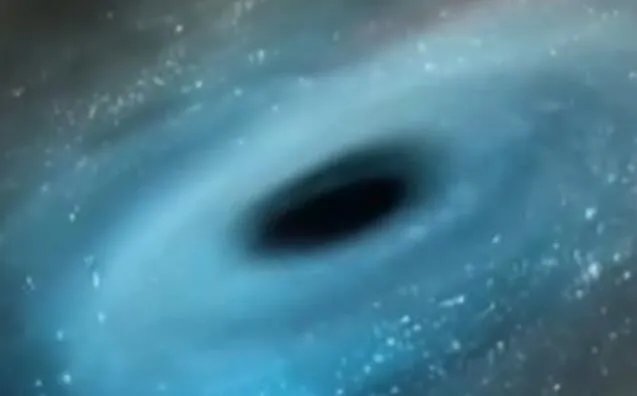 黑洞撕裂恒星瞬间 恒星濒死时发出闪光十分震撼