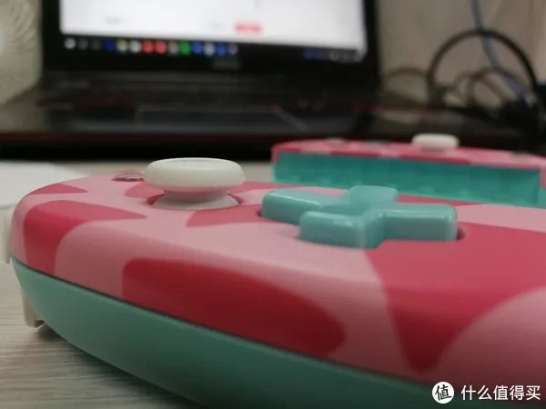 手柄也挽救不了手残党，北通W1拉伸手柄评测