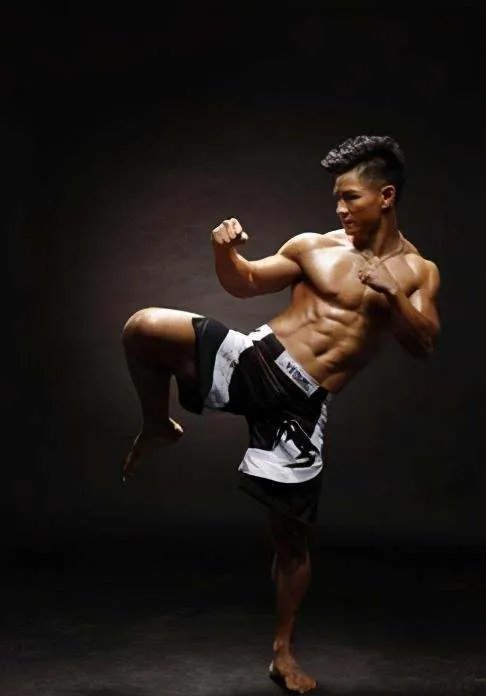 成龙新片《急先锋》中,信息量有多大?最意外的是哪个明星?