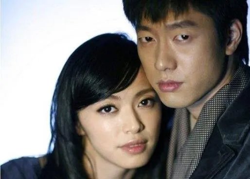 姚晨晒20年前合照怎么回事 合照中果然没有他！