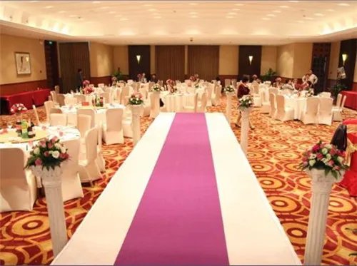 上海办婚礼酒店哪家好  上海办婚礼一桌多少钱