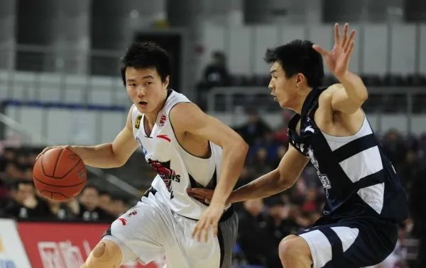 辽宁男篮名将刘书楠，为什么被封杀了？