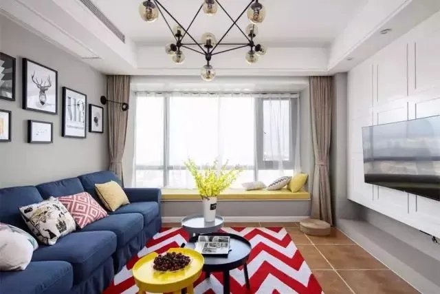 客厅和阳台窗帘如何装,看完才恍然大悟!