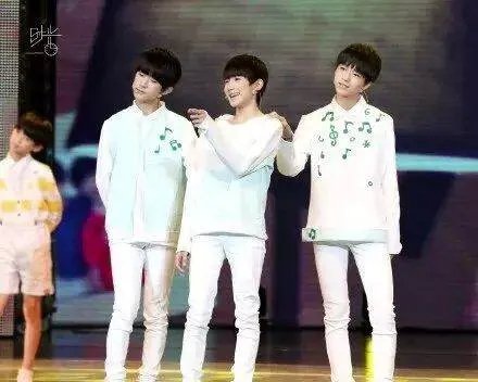 TFBOYS照片(100张)！