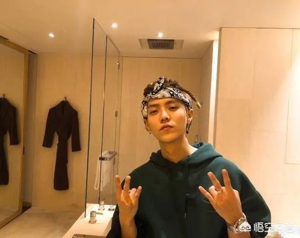 你们觉得鹿晗的嘻哈范新发型怎么样？