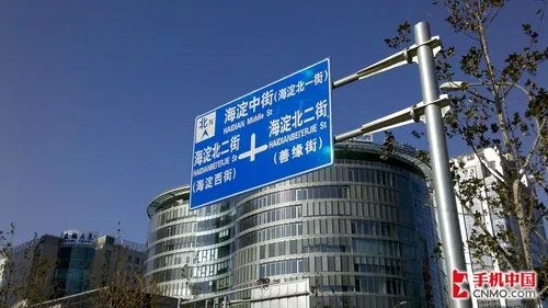 行货版里程碑2 摩托罗拉ME722详细评测