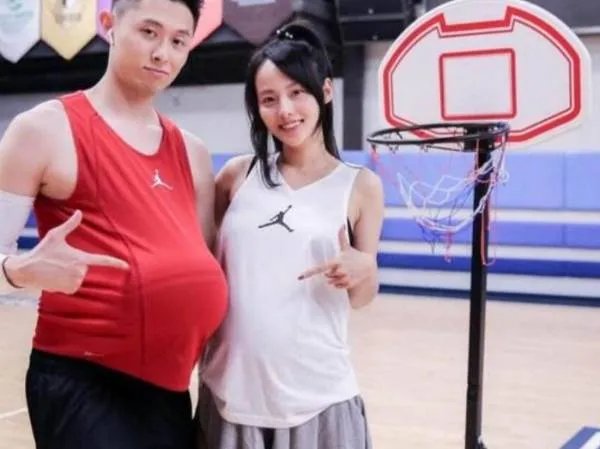 买超夸张嘉倪年轻，被丈夫夸奖是不是一件很幸福的事情？