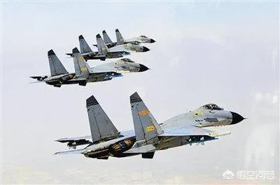 每一个飞行员是只开固定的飞机吗，还是随机的，轮到哪架开哪架？