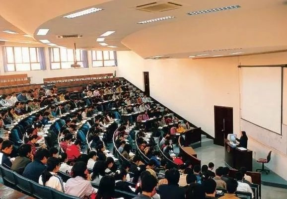 泉州仰恩大学的学校简介是怎样的？