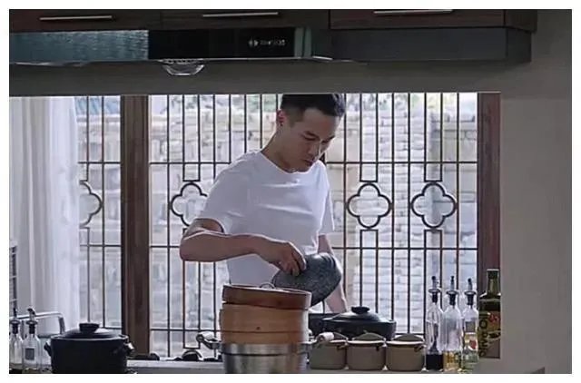 明玉知道石天冬身份是哪一集？