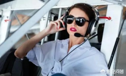 每一个飞行员是只开固定的飞机吗，还是随机的，轮到哪架开哪架？