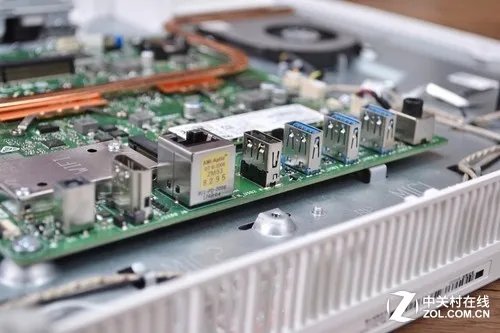 双硬盘双内存 戴尔灵越24-3477拆机图赏