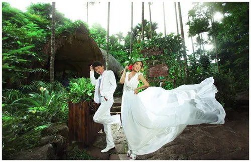 三亚最好的婚纱摄影是哪家 三亚拍摄婚纱背景点