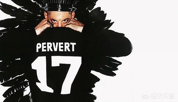 Burberry的新创意总监Riccardo Tisci是什么来头？