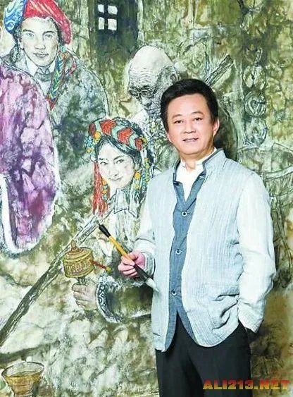 朱军举办个人画展 笔下央视美女主播个个传神