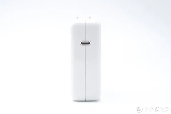 支持67W大功率快充，苹果新款MacBook Pro 14标配充电器测评