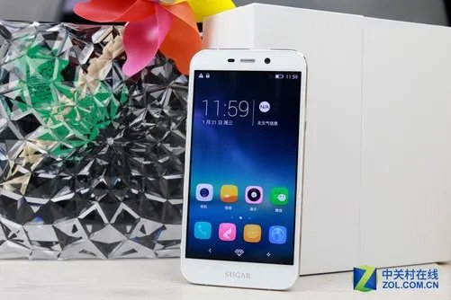 SUGAR2手机评测：136颗宝石镶嵌 美极了