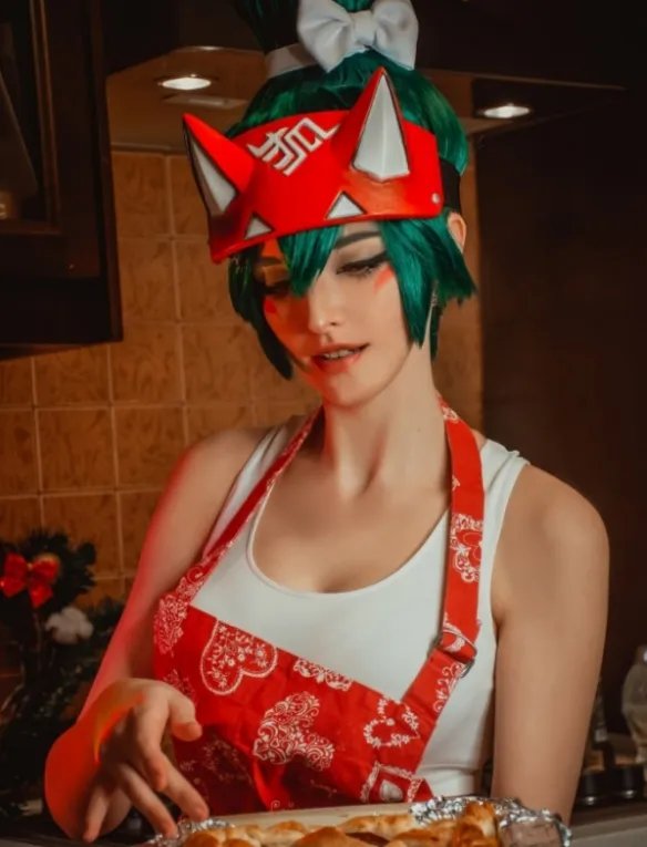 俄罗斯正妹《守望先锋》雾子COS！火辣身材超吸睛！