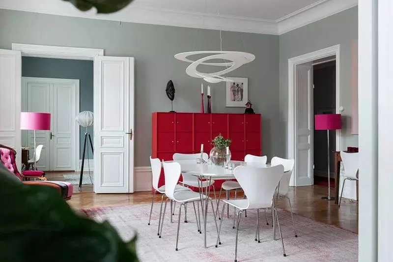 环球家居大幅装饰画，大色块，桑拿房，这处北欧公寓不一般