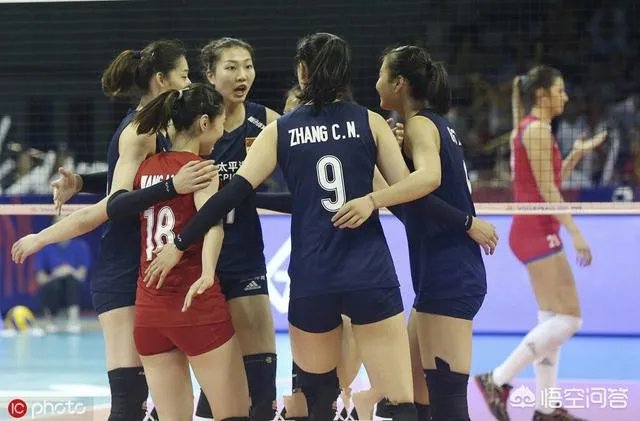塞尔维亚女排三驾马车不在沦为鸡肋，你认为中国女排会以怎样的阵容迎战，胜负如何？
