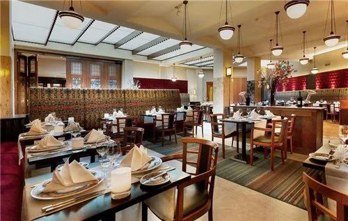 简单好看的小饭店装修技巧是什么