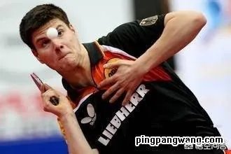 为什么丁宁的下蹲式发球这么厉害?