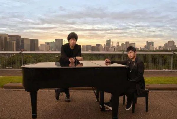 周杰伦新歌“说好不哭”MV结尾男生到底回来了吗？