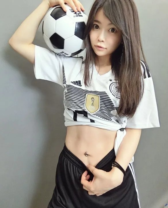 日本健身辣妹涉谷由里：身材火辣运动照叫人脸红心跳！