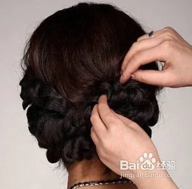 韩式短发新娘发型如何做？