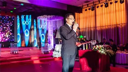 结婚主持词大全 简单实用的婚礼主持词推荐