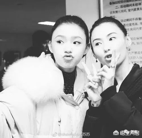 两代星女郎张柏芝林允合影,你更看好谁?