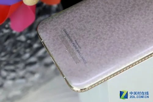 SUGAR2手机评测：136颗宝石镶嵌 美极了