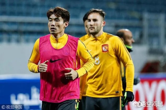 如何看待广州恒大训练中济州联半途关灯，手机照明中进行？