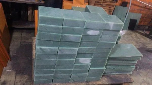 酚醛树脂棉布板和电木板有什么区别，价位是多少