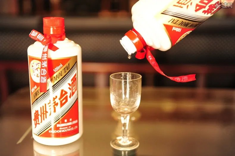 重庆破销售假酒案 茅台成本200元不到售价上千元