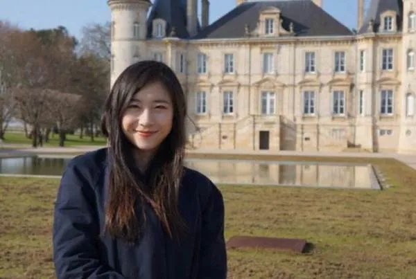 “纽约留学女”王意扬是个怎样的人？