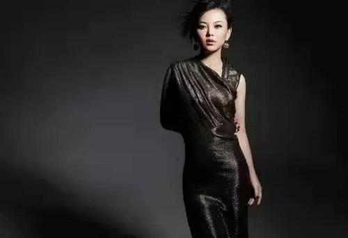 李湘的父母是做什么的？