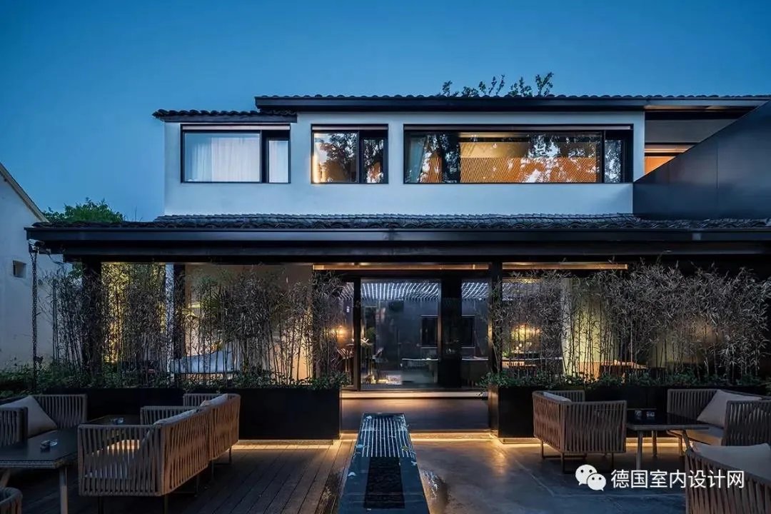 全球首家区块链酒吧