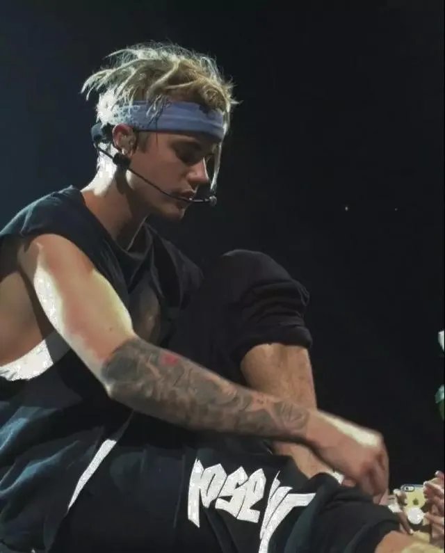 大家有没有自己觉得贾斯汀比伯最好看的照片？