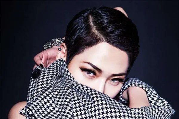 韩国十大女rapper：泫雅上榜，第一嫁给了韩国rap大佬