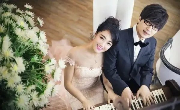 如何看待玖月奇迹组合宣布离婚一事？