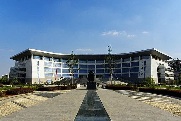 黑龙江中医药大学图书馆的机构设置