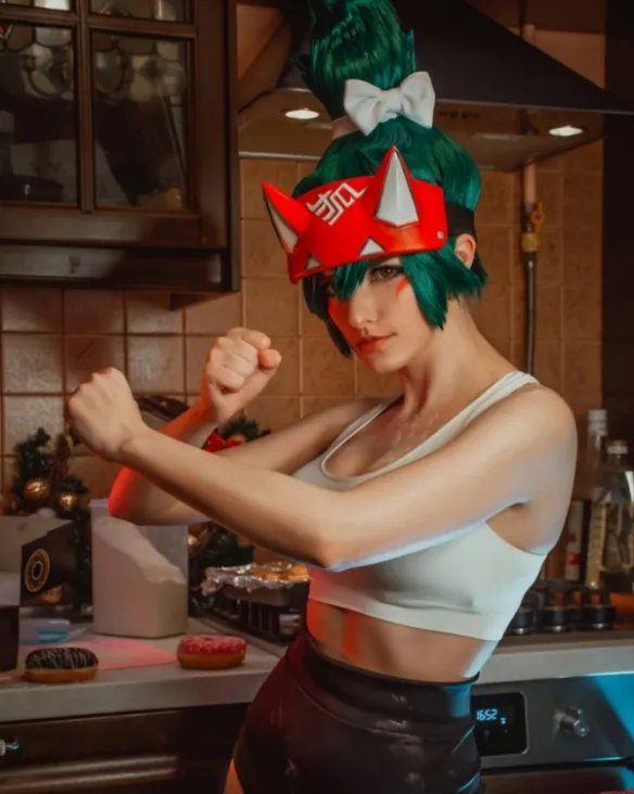 俄罗斯正妹《守望先锋》雾子COS！火辣身材超吸睛！