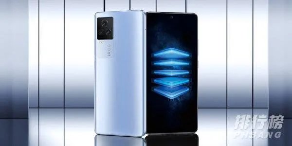 2021年3000左右最值得入手的手机_3000左右手机排行2021