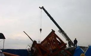 深圳地铁龙门吊倒塌,事故发生的原因是什么?